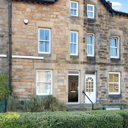 Stunning 4bed Townhouse By Hic & Trendy Kings Quarter! Ferienhaus Harrogate